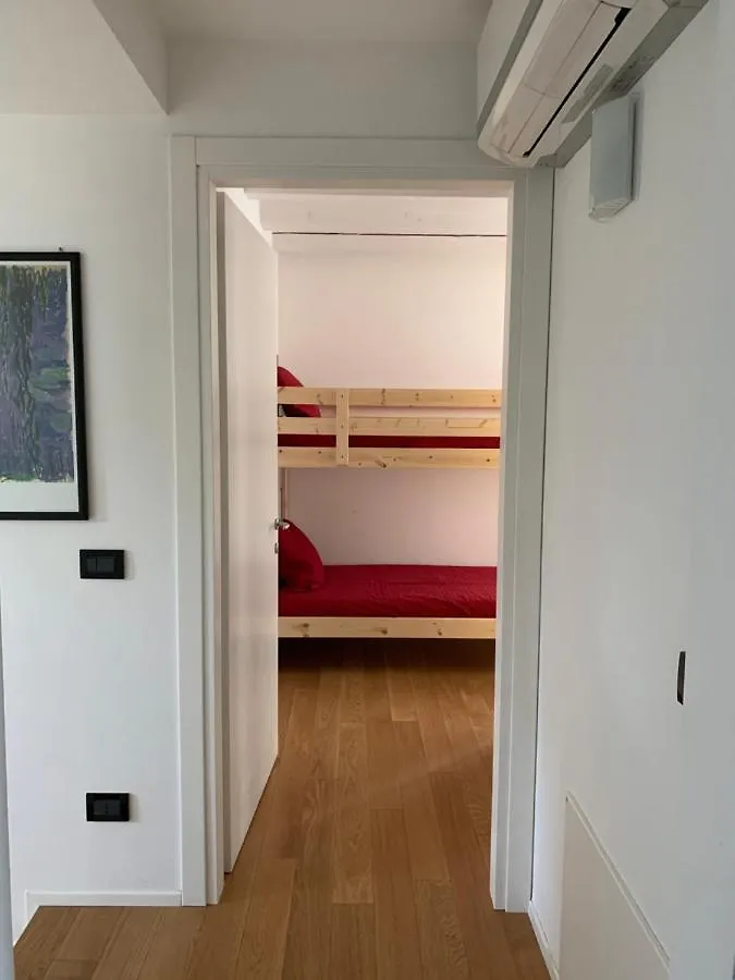 Clara'S Place Apartment Mestre 0*,