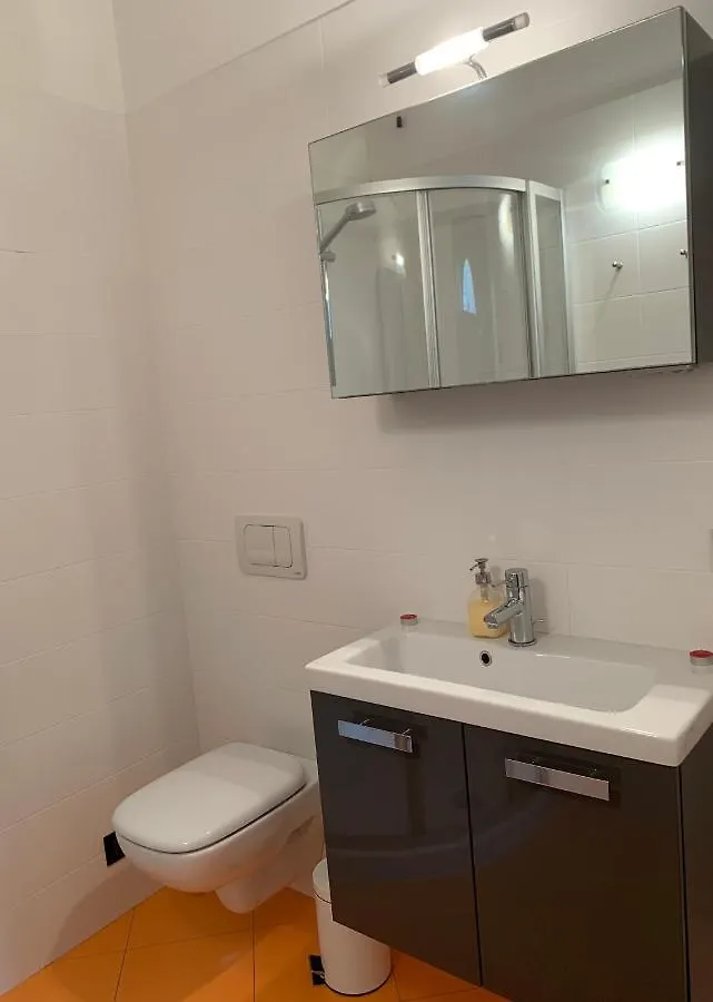 Clara'S Place Apartment Mestre