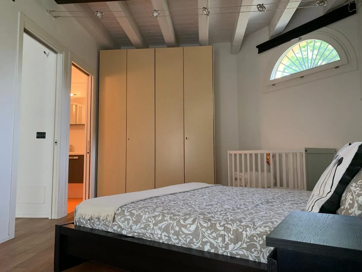 Clara'S Place Apartment Mestre Italy